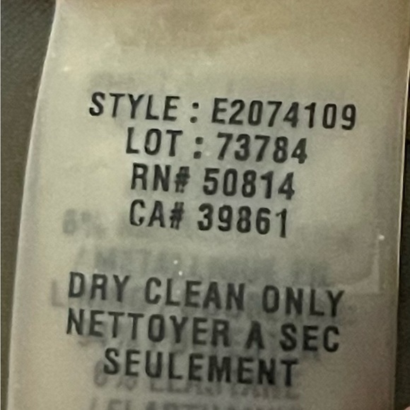 Elie Tahari jacket. Fabulous charcoal gray lined jacket. Bad picture - Picture 11 of 12